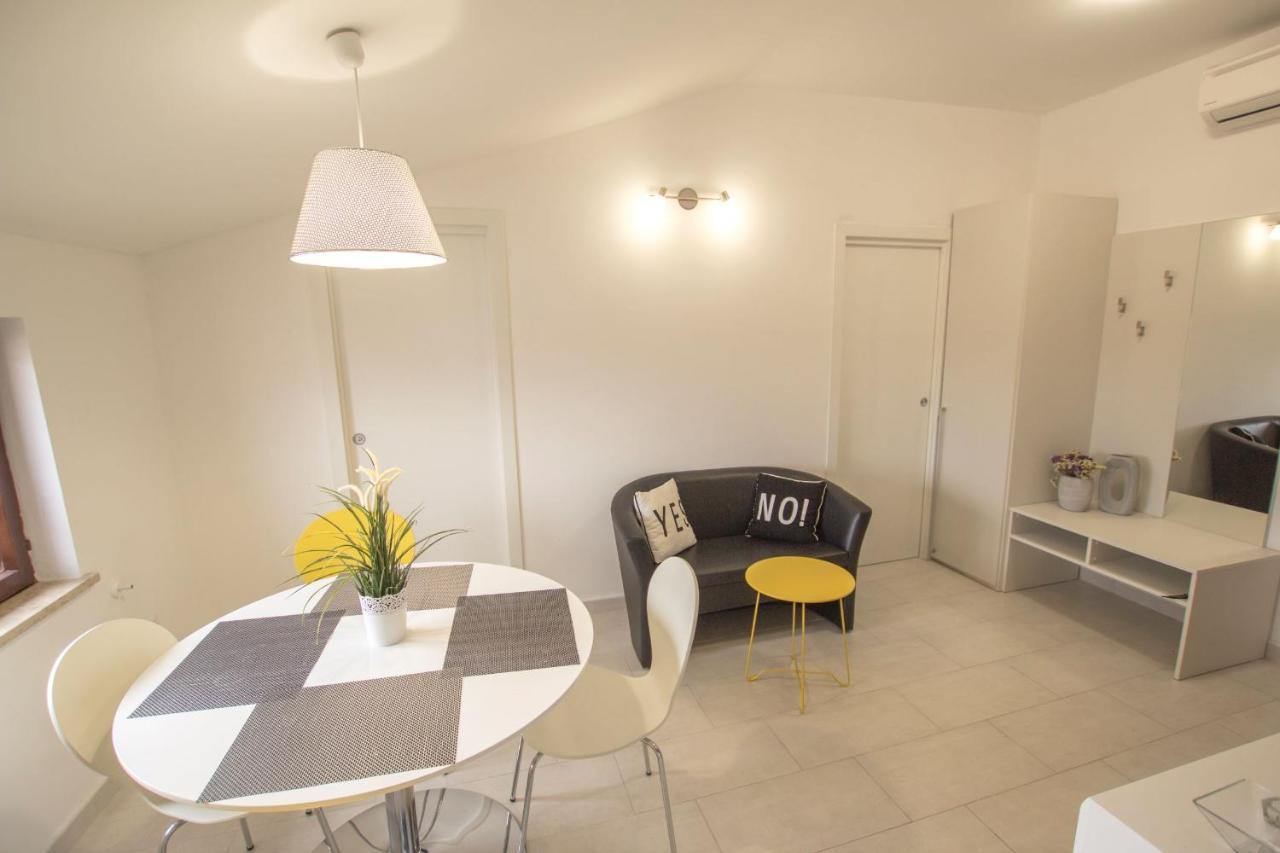 Apartments And Rooms Irena Rovinj Exterior foto